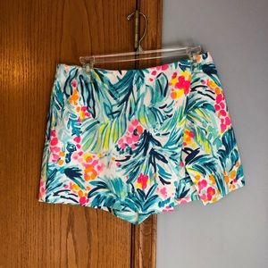 LILLY PULITZER Skort. Worn Once. Dry Cleaned.